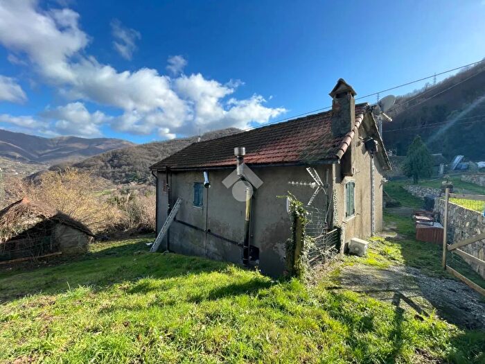 Casa trilocale in vendita in Via del Sale, SantOlcese