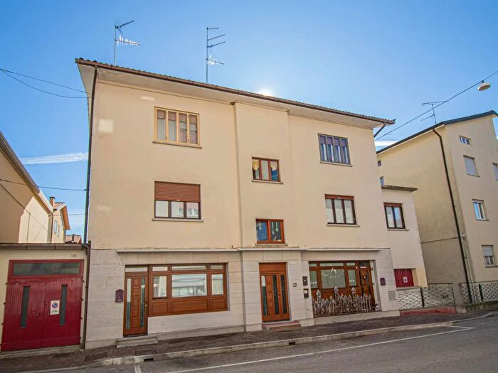 Appartamento trilocale in vendita in Via Prepositura di S Stefano, Cividale Del Friuli