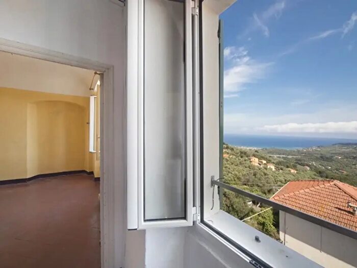 Appartamento trilocale in vendita in Diano Marina