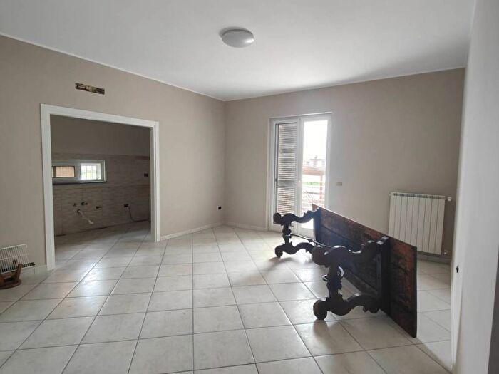 Appartamento trilocale in affitto in Frattaminore