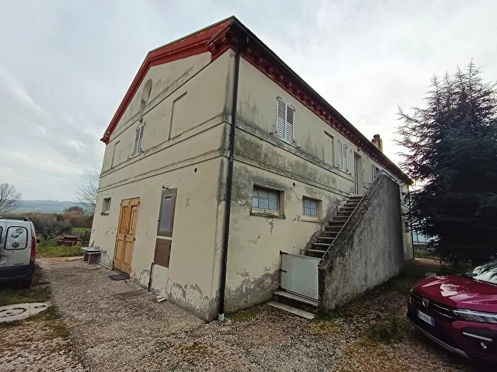 Casa con 5 locali in vendita in Via Jesina, Castelfidardo