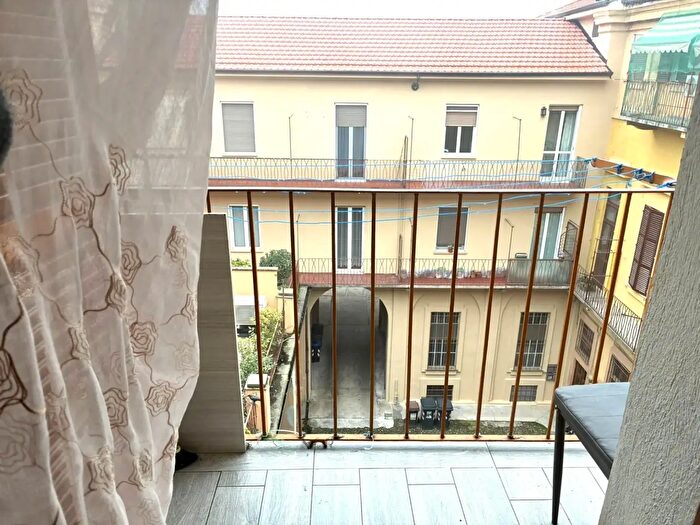 Appartamento trilocale in vendita in Via Lanza, Casale Monferrato