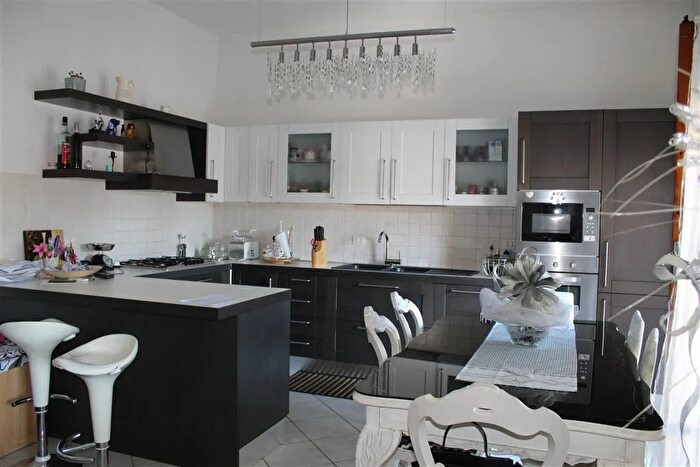 Appartamento quadrilocale in vendita in Via II Giugno a Certaldo Firenze, Certaldo