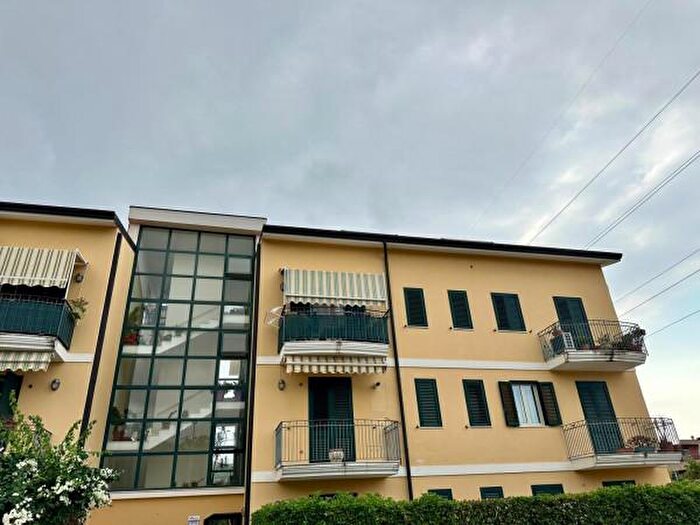 Appartamento con 6 locali in vendita in Via Saia Riti, Barcellona Pozzo Di Gotto