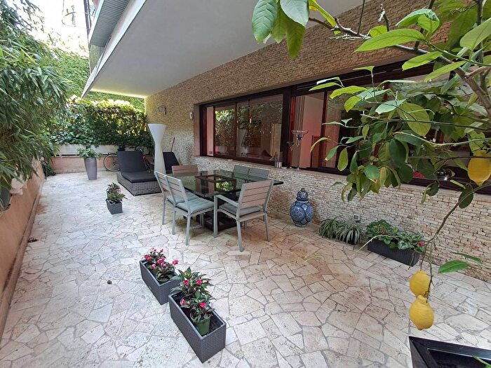 Appartamento con 6 locali in affitto in Via Giovanni Nicotera, Mazzini Delle Vittorie, Roma