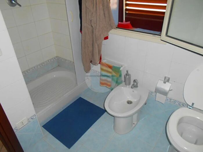 Casa con 8 locali in vendita in Castelvetrano