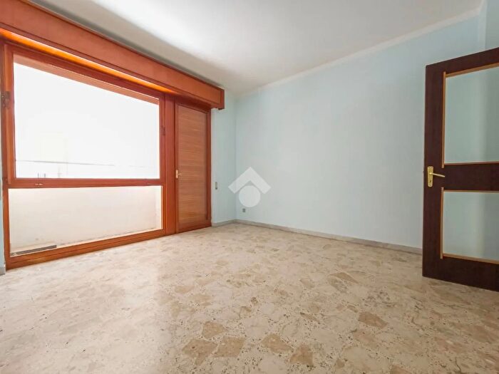 Appartamento con 6 locali in vendita in Via delle Cisterne, Manfredonia