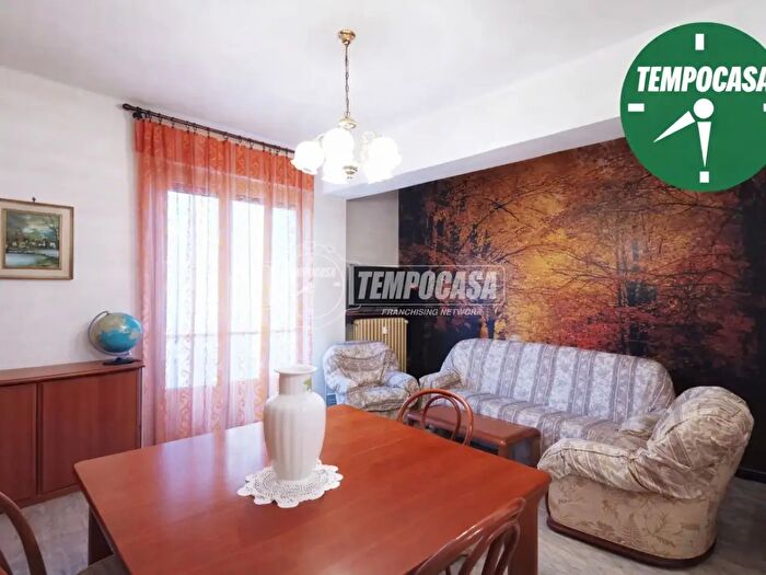 Appartamento trilocale in vendita in Corso Giuseppe Romita, Tortona