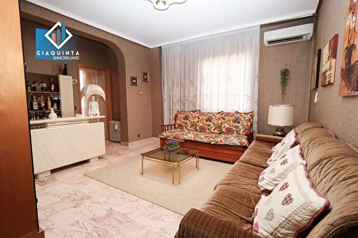 Appartamento trilocale in vendita in Via Commendator Vincenzo Panebianco N, Palagonia