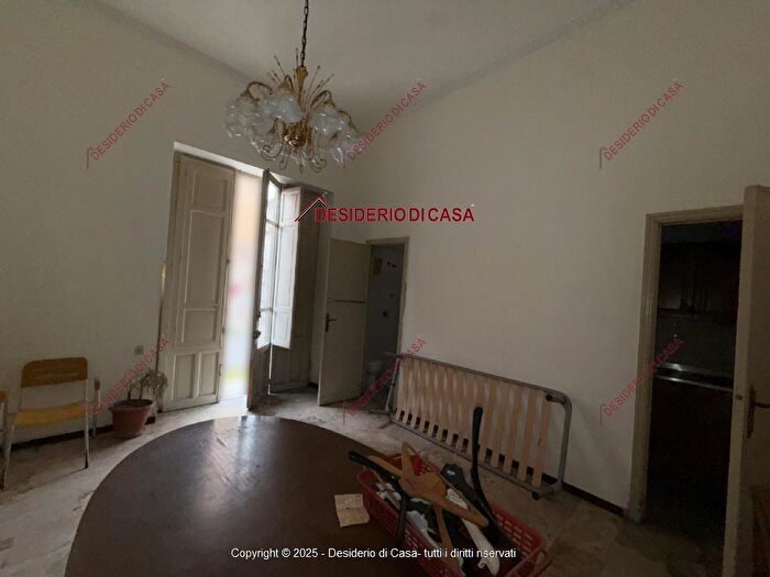 Casa con 5 locali in vendita in Partinico