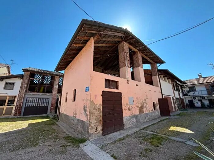 Casa bilocale in vendita in Besate