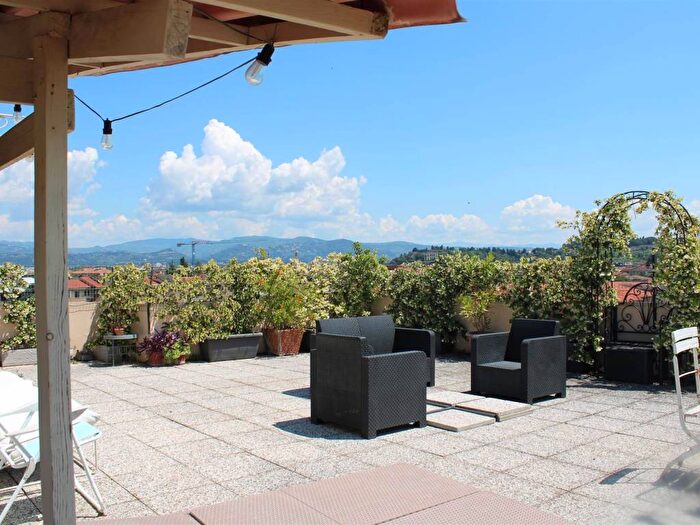 Appartamento trilocale in affitto in Via degli Arcipressi, Legnaia San Quirico Monticelli, Firenze