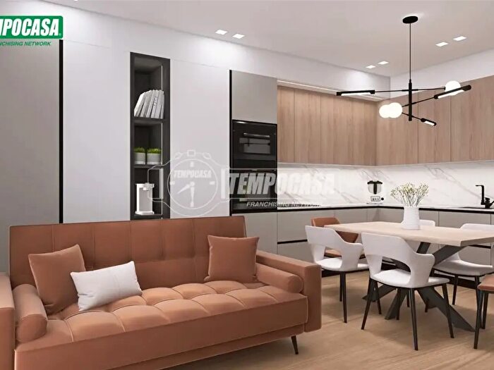 Appartamento trilocale in vendita in Via Saverio Lioce, Bari