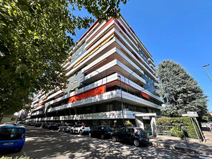 Appartamento con 5 locali in affitto in Corso Filippo Brunelleschi, Torino