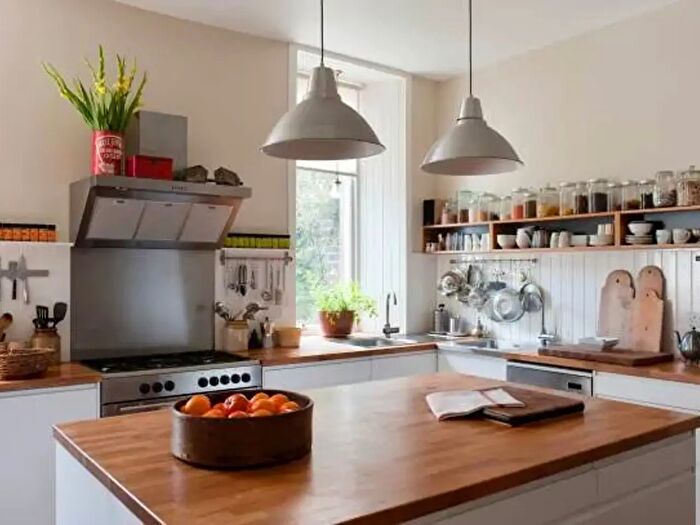 Appartamento con 5 locali in vendita in Via Portorico, Modena