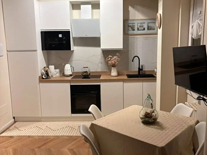 Appartamento monolocale in vendita in Via Bolama, Milano