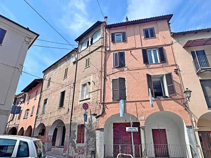 Appartamento quadrilocale in vendita in Via delle Rosine, Mondovi'