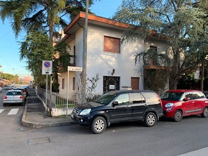 Casa con 6 locali in affitto in Borgo Venezia, Verona