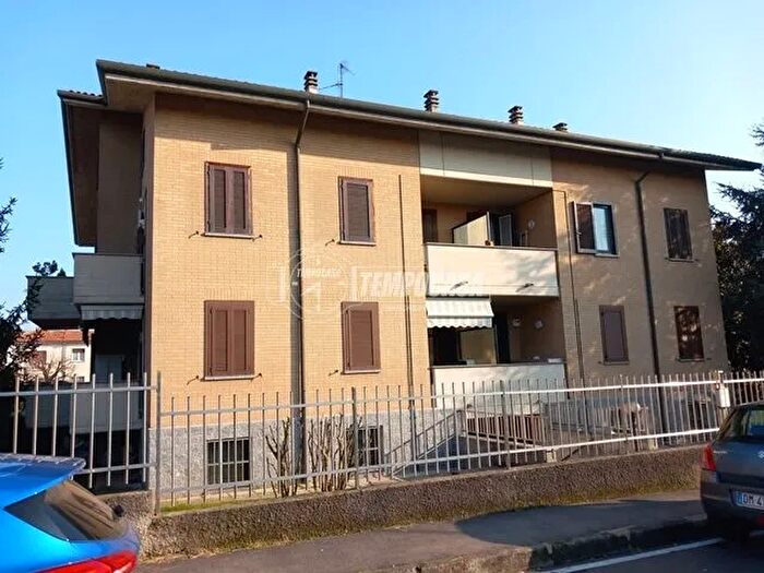 Appartamento trilocale in vendita in Cesate