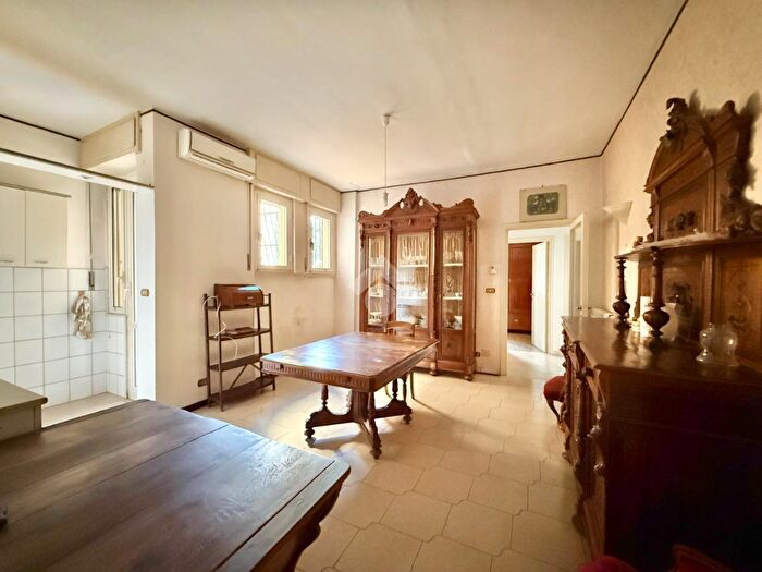 Appartamento trilocale in vendita in Piazzale Gramsci, Viterbo