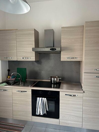 Appartamento quadrilocale in affitto in Via Antonio Fogazzaro, Milano