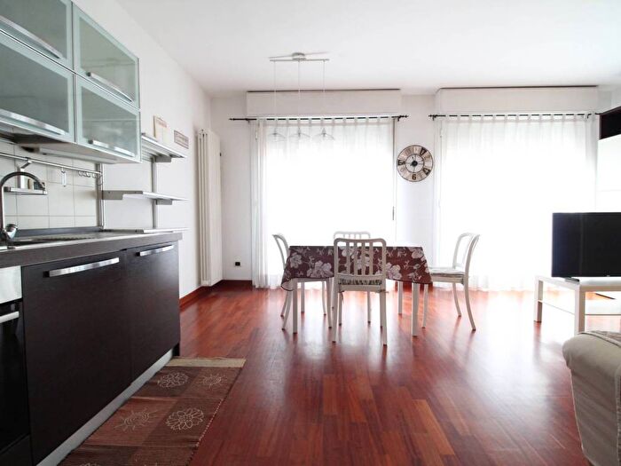 Appartamento bilocale in affitto in Via Lecce, Corso San Gottardo, Milano