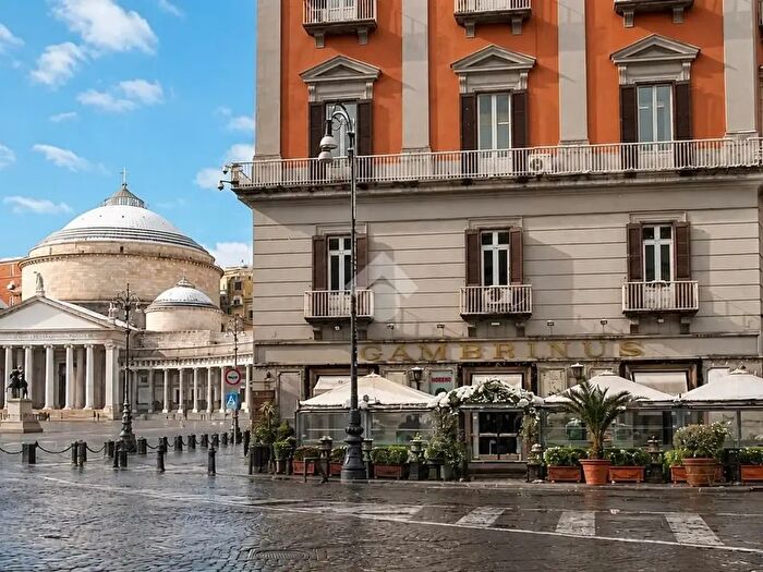 Appartamento monolocale in vendita in Via Nardones, Napoli