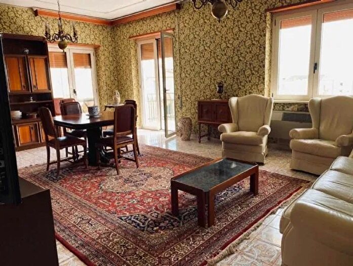 Appartamento con 6 locali in vendita in Sperlonga