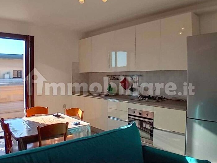 Appartamento trilocale in affitto in Viale Sarca, Bignami Ponale, Milano
