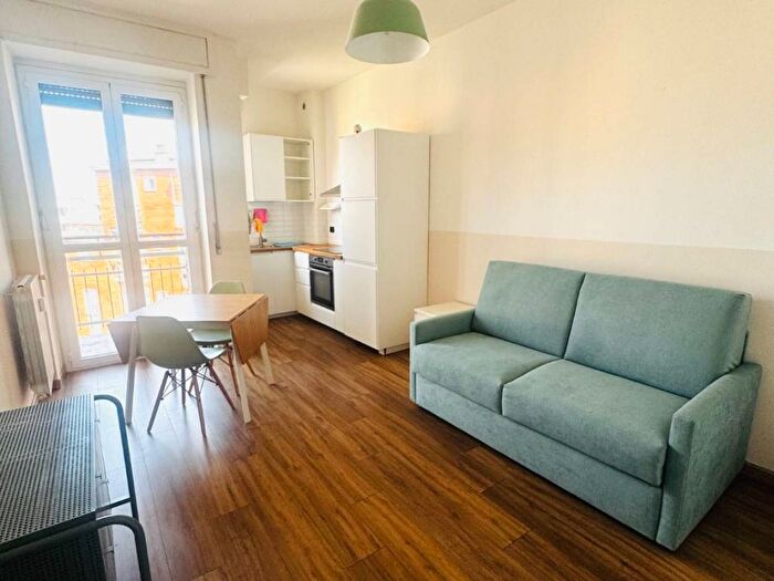 Appartamento monolocale in affitto in Via Ambrogio Binda, Barona, Milano