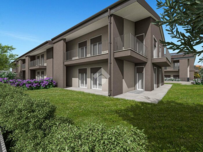 Appartamento quadrilocale in vendita in Vicolo Giovanni Falcone, Lavagno