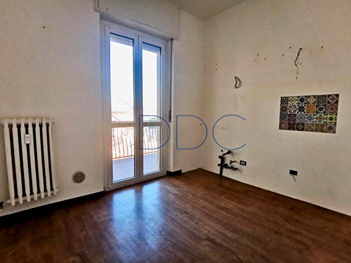 Appartamento trilocale in vendita in Via Facino Cane, Casale Monferrato