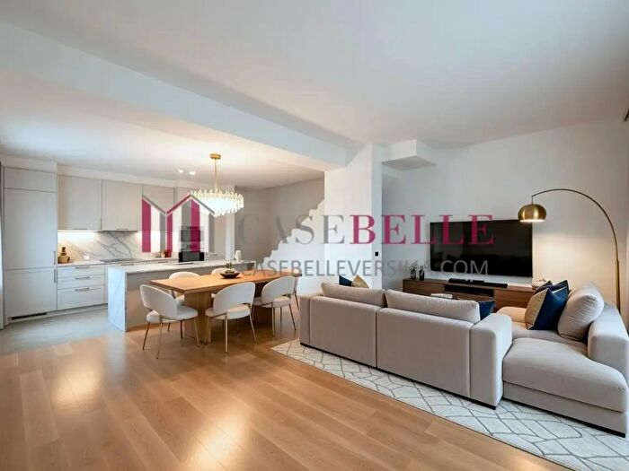 Casa con 5 locali in vendita in Camaiore