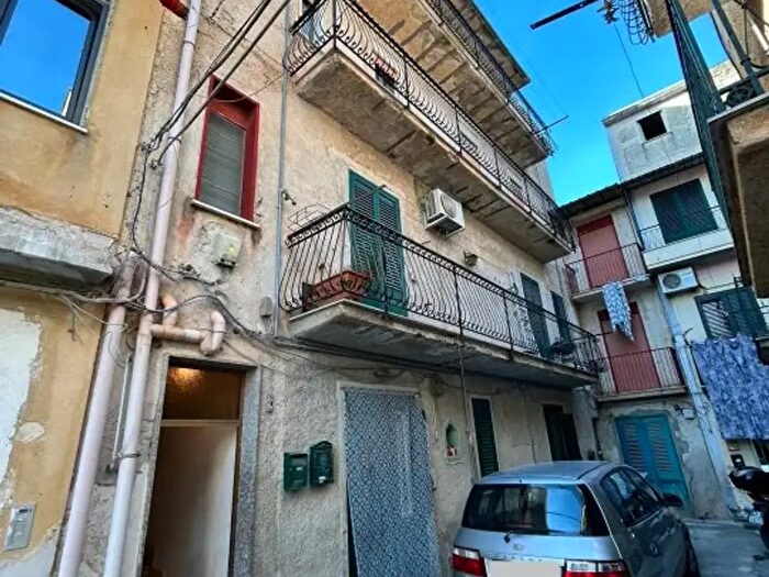 Appartamento con 5 locali in vendita in Cortile Tusa, Palermo