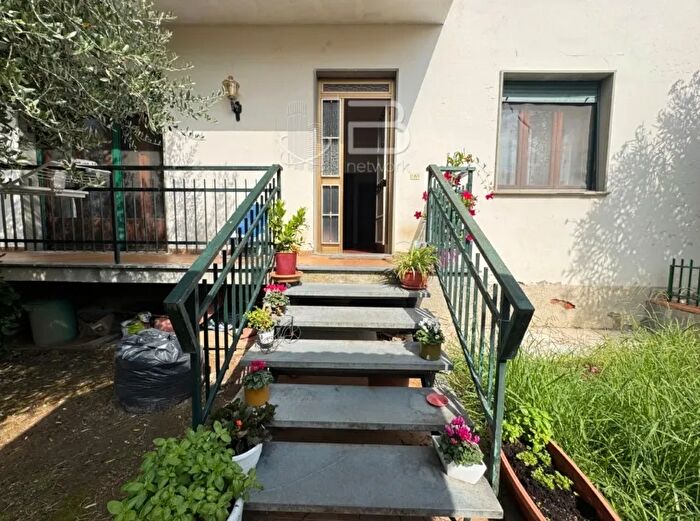 Appartamento bilocale in vendita in Massa E Cozzile