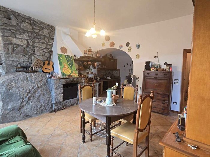 Casa trilocale in affitto in Via Canale di Mezzavia, Mezzavia, Forio