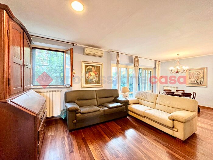 Casa con 6 locali in vendita in Via San Michele degli Scalzi, Pisa