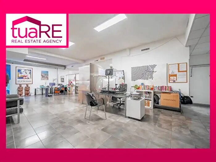 Appartamento in vendita in Via Tuscolana, Roma