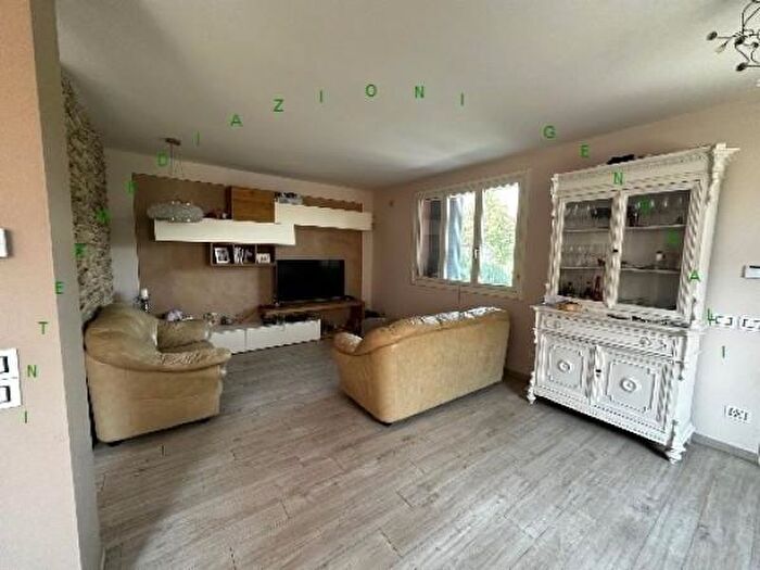 Casa con 5 locali in vendita in Vicchio