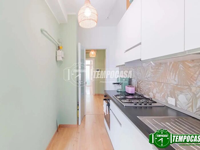 Appartamento bilocale in vendita in Via Val Trompia, Milano