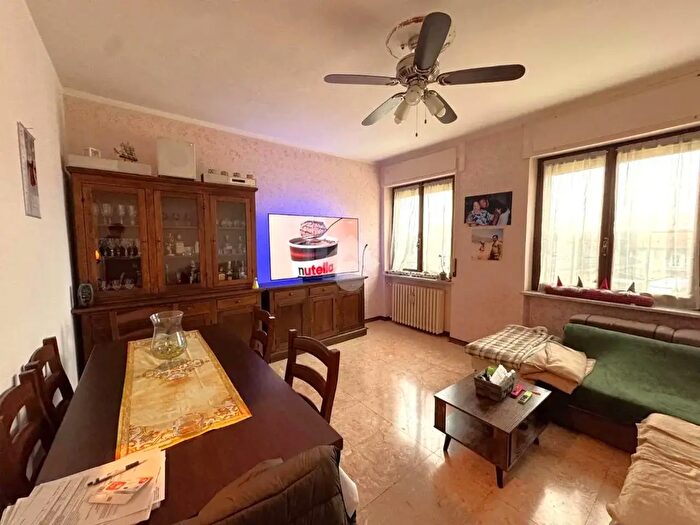 Appartamento trilocale in vendita in Via Pietro Micca, Carpignano Sesia