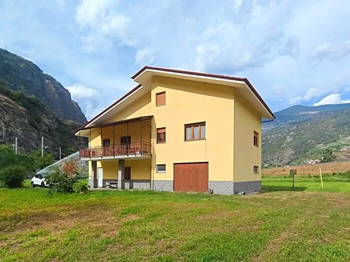 Casa con 5 locali in vendita in Località Oley, Montjovet