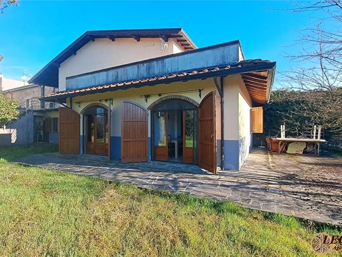 Casa con 5 locali in vendita in Viale Italia, Villafranca In Lunigiana