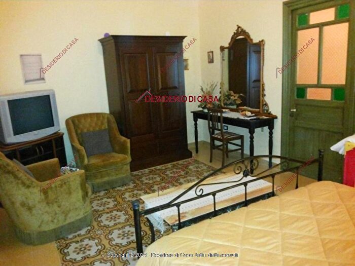 Appartamento bilocale in affitto in Piazza Duomo Carini Pa Italia, Carini