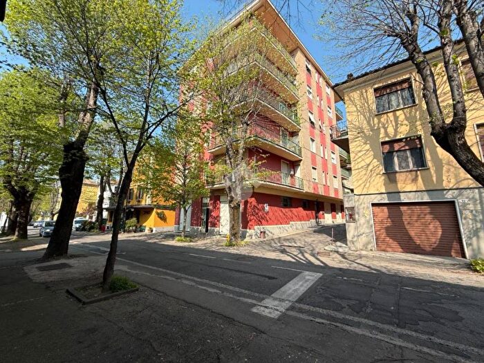 Appartamento trilocale in affitto in Via Alba, Canelli