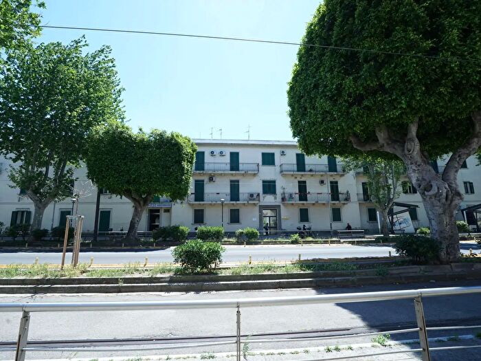 Appartamento trilocale in vendita in Viale San Martino, Messina