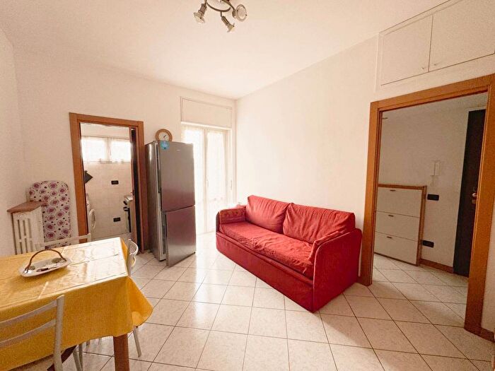 Appartamento monolocale in affitto in Viale Giovanni da Cermenate, Cermenate Abbiategrasso, Milano