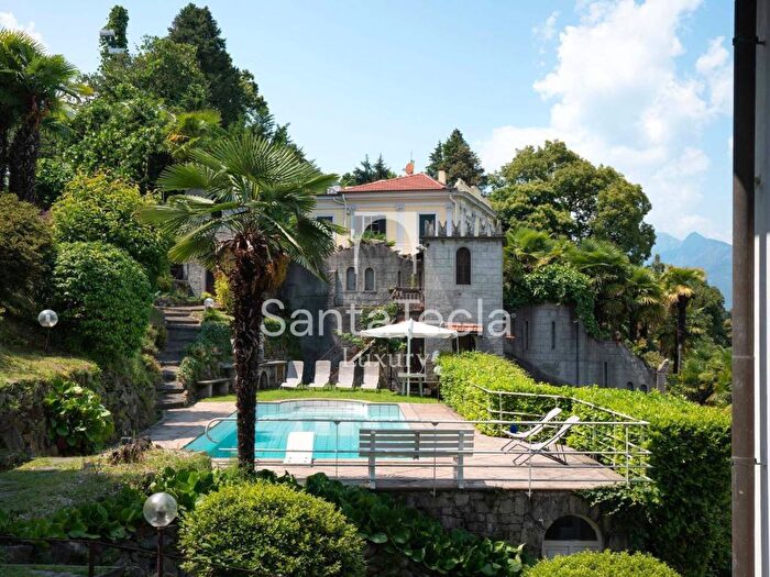 Casa con 6 locali in affitto in Strada Nazionale del Sempione, Centro, Baveno