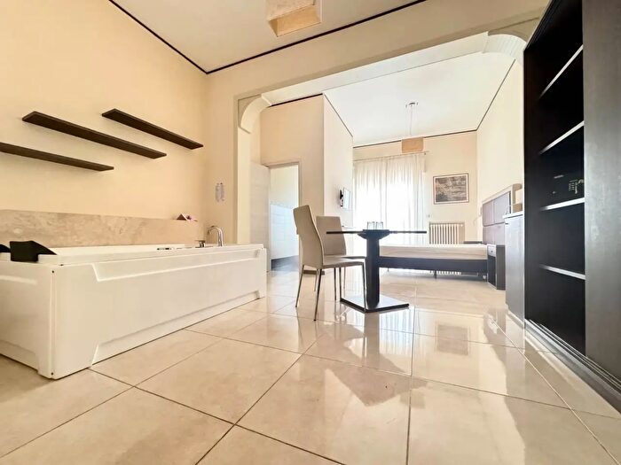 Casa con 6 locali in vendita in Via Rocco Scotellaro, Lecce