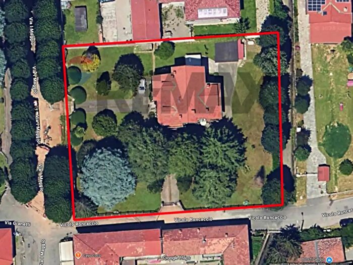 Casa con 7 locali in vendita in Via I Maggio, Ceriano Laghetto